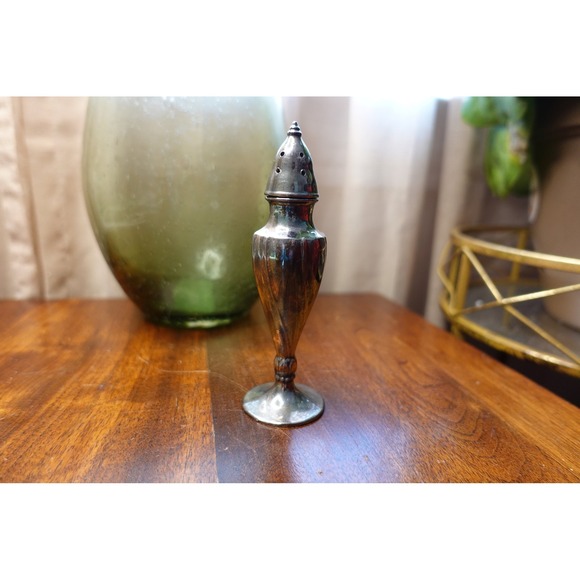Other - Vintage La France Reg 616 silverplated salt shaker